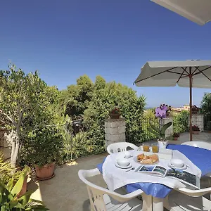https://apartment-dissoro.in-sardinia.net